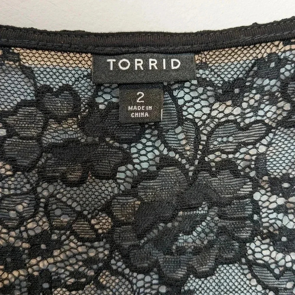 TORRID Black women top Transparent size 2 in GREAT used condition! - Picture 9 of 13